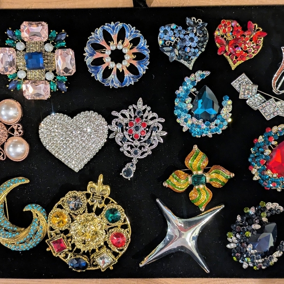 Colorful Brooch Collection - Picture 9 of 15